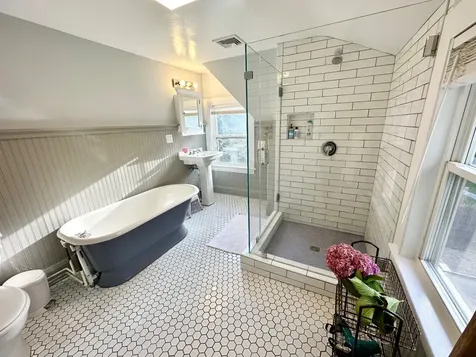 249 State Road Vineyard Haven MA 02568