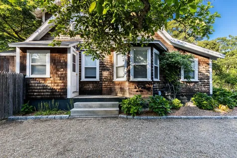 249 State Road Vineyard Haven MA 02568