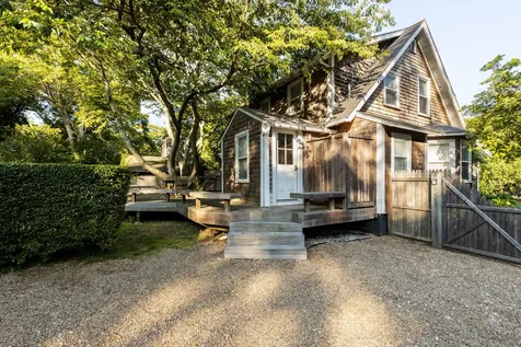 249 State Road Vineyard Haven MA 02568