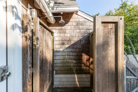 249 State Road Vineyard Haven MA 02568