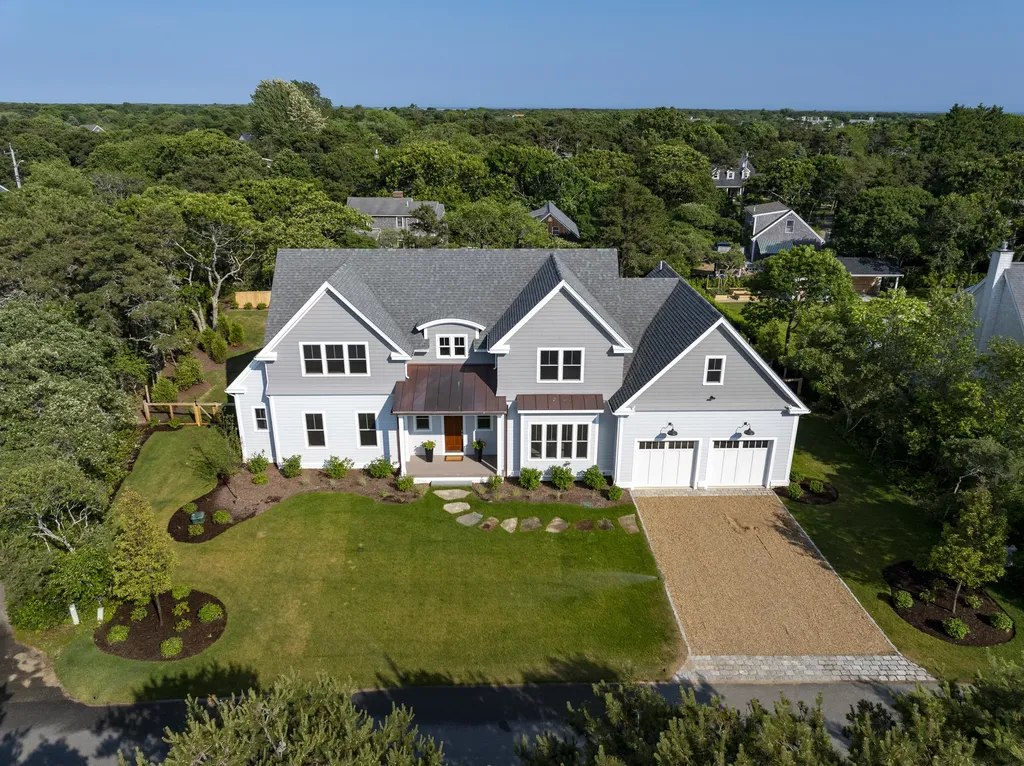 11 Brushy Lane Edgartown MA 02539