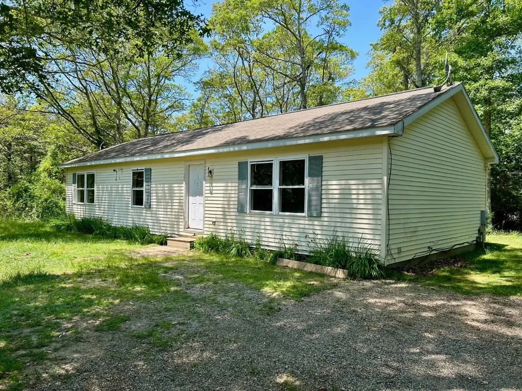 7 Sachem Way Oak Bluffs, MA Martha's Vineyard Real Estate