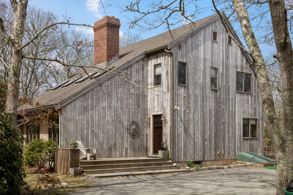 99 Old Purchase Road Edgartown MA 02539