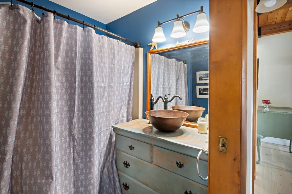 99 Old Purchase Road Edgartown MA 02539