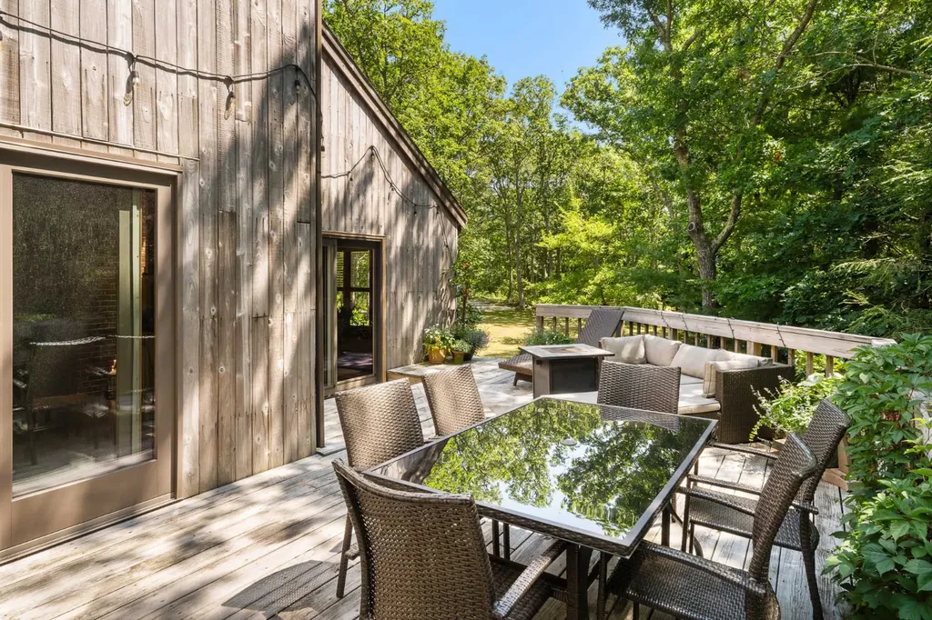 99 Old Purchase Road Edgartown MA 02539