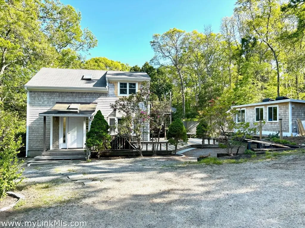 50 Old Lighthouse Road Vineyard Haven MA 02568