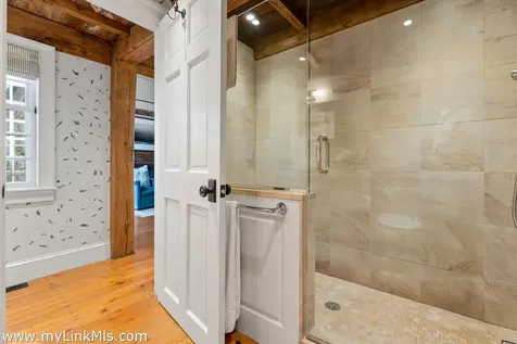 5 Stillpoint Meadows Road West Tisbury MA 02575