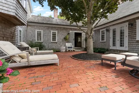 5 Stillpoint Meadows Road West Tisbury MA 02575