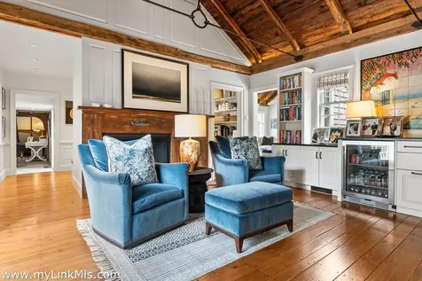 5 Stillpoint Meadows Road West Tisbury MA 02575