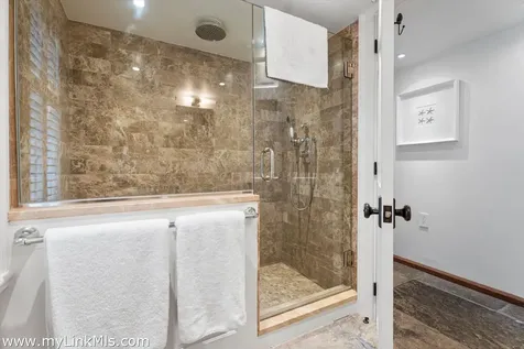 5 Stillpoint Meadows Road West Tisbury MA 02575