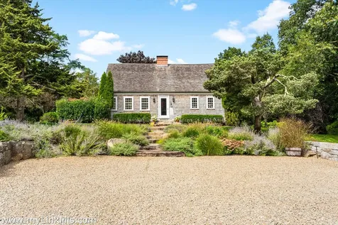 5 Stillpoint Meadows Road West Tisbury MA 02575