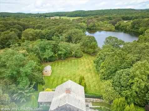 5 Stillpoint Meadows Road West Tisbury MA 02575