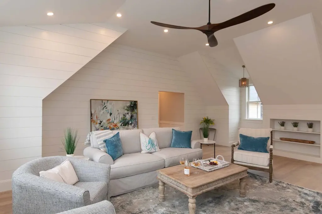 69 Division Road Edgartown MA 02539