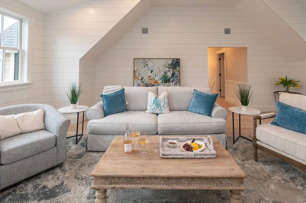 69 Division Road Edgartown MA 02539