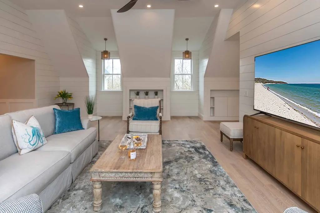 69 Division Road Edgartown MA 02539