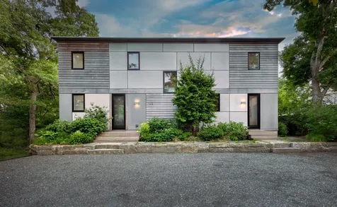 142 Lake Street Vineyard Haven MA 02568