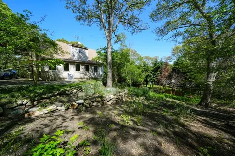 123 Manchester Avenue Oak Bluffs MA 02557