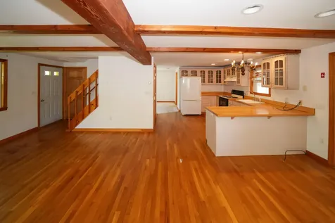 123 Manchester Avenue Oak Bluffs MA 02557