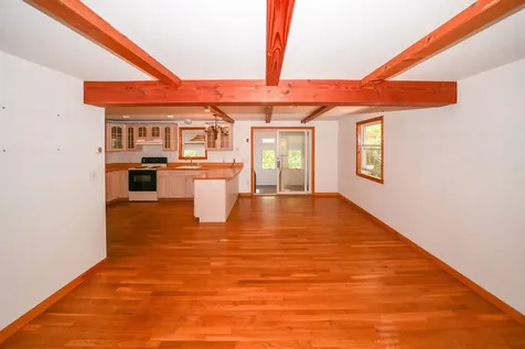 123 Manchester Avenue Oak Bluffs MA 02557
