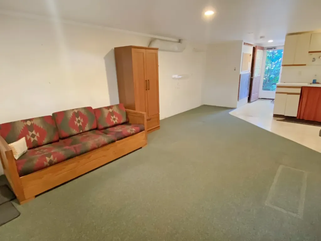 33 Clay Avenue Oak Bluffs MA 02557