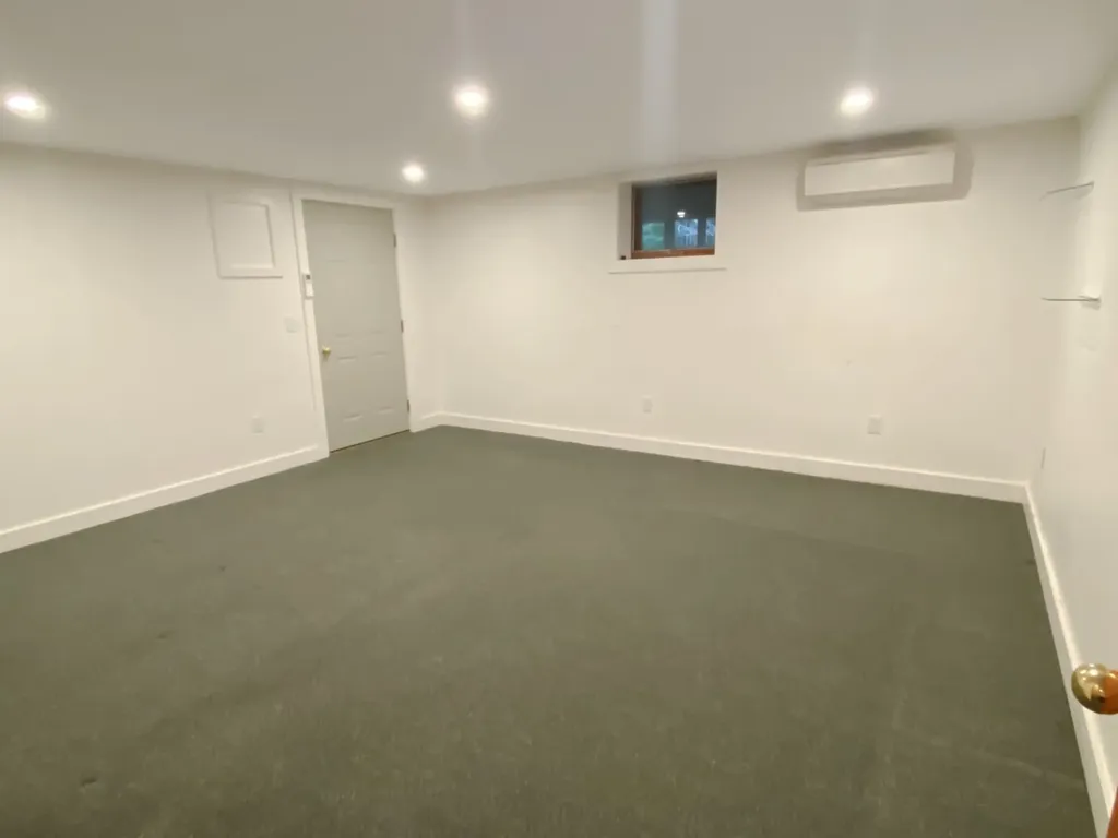 33 Clay Avenue Oak Bluffs MA 02557