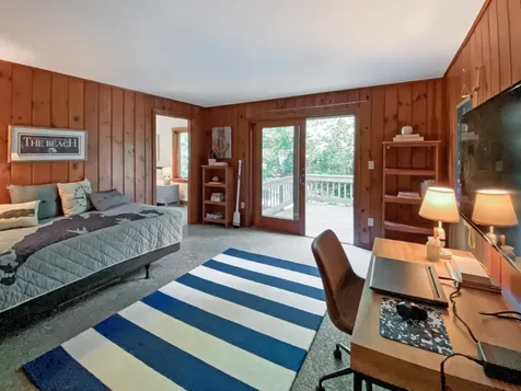 33 Clay Avenue Oak Bluffs MA 02557