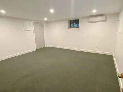 33 Clay Avenue Oak Bluffs MA 02557