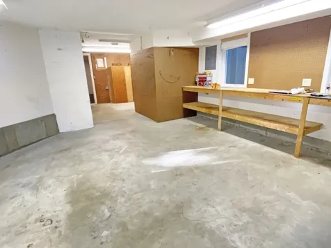 33 Clay Avenue Oak Bluffs MA 02557