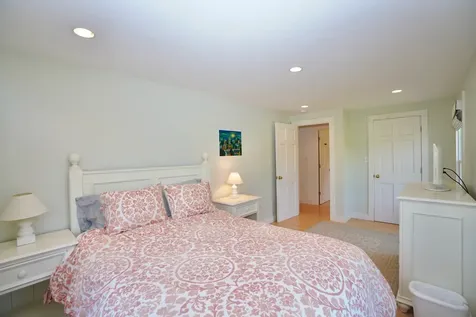 25 Beetle Swamp Road Edgartown MA 02539