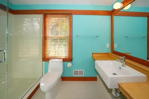 31 Winthrop Avenue Oak Bluffs MA 02557