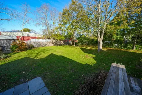 31 Winthrop Avenue Oak Bluffs MA 02557