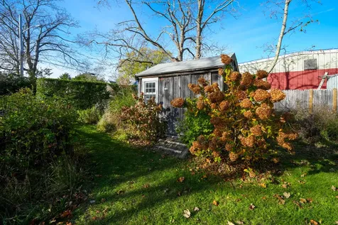 31 Winthrop Avenue Oak Bluffs MA 02557
