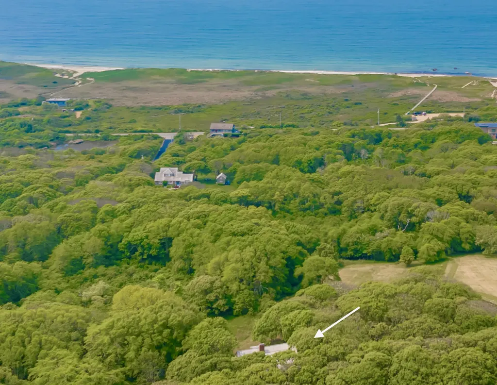 2 Old Field Road Aquinnah MA 02535