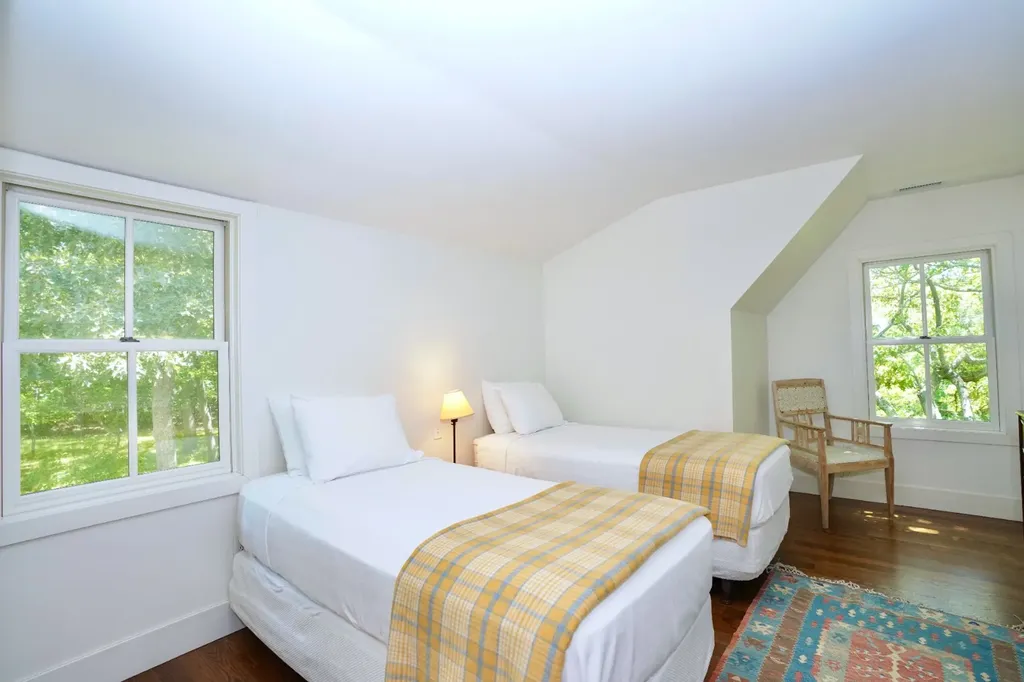 2 Old Field Road Aquinnah MA 02535