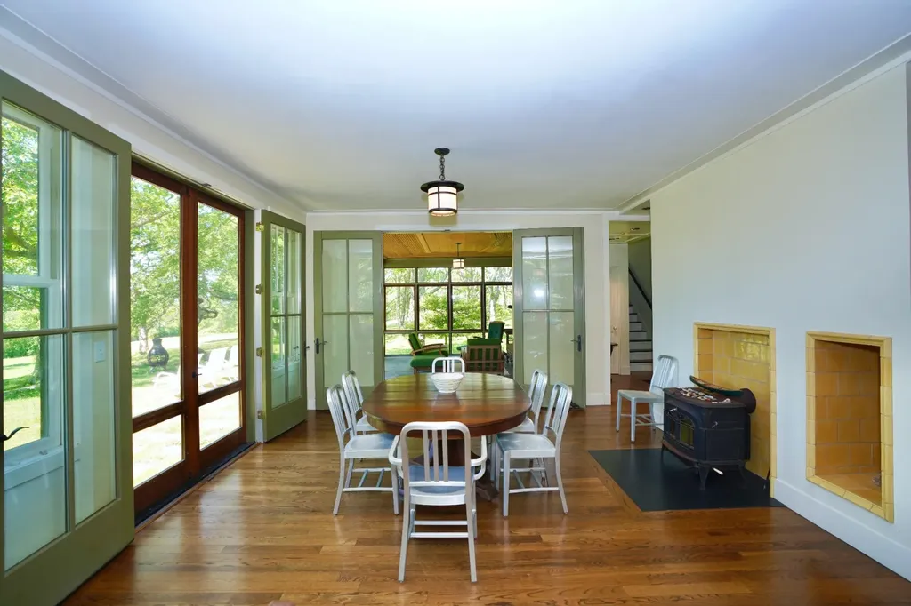 2 Old Field Road Aquinnah MA 02535