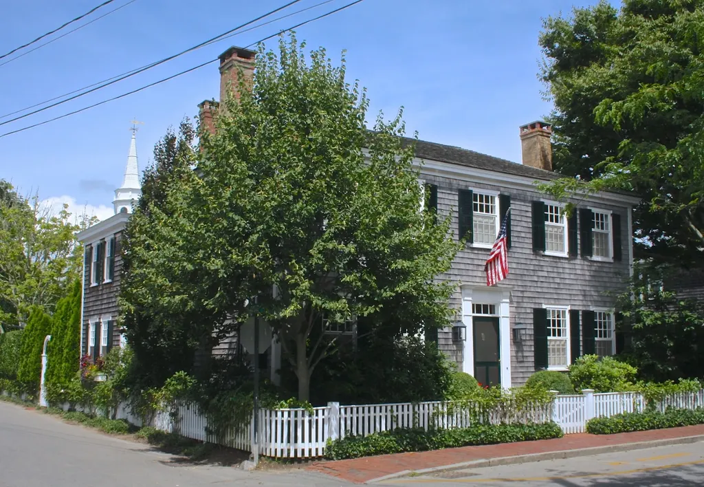 62 South Water Street Edgartown MA 02539