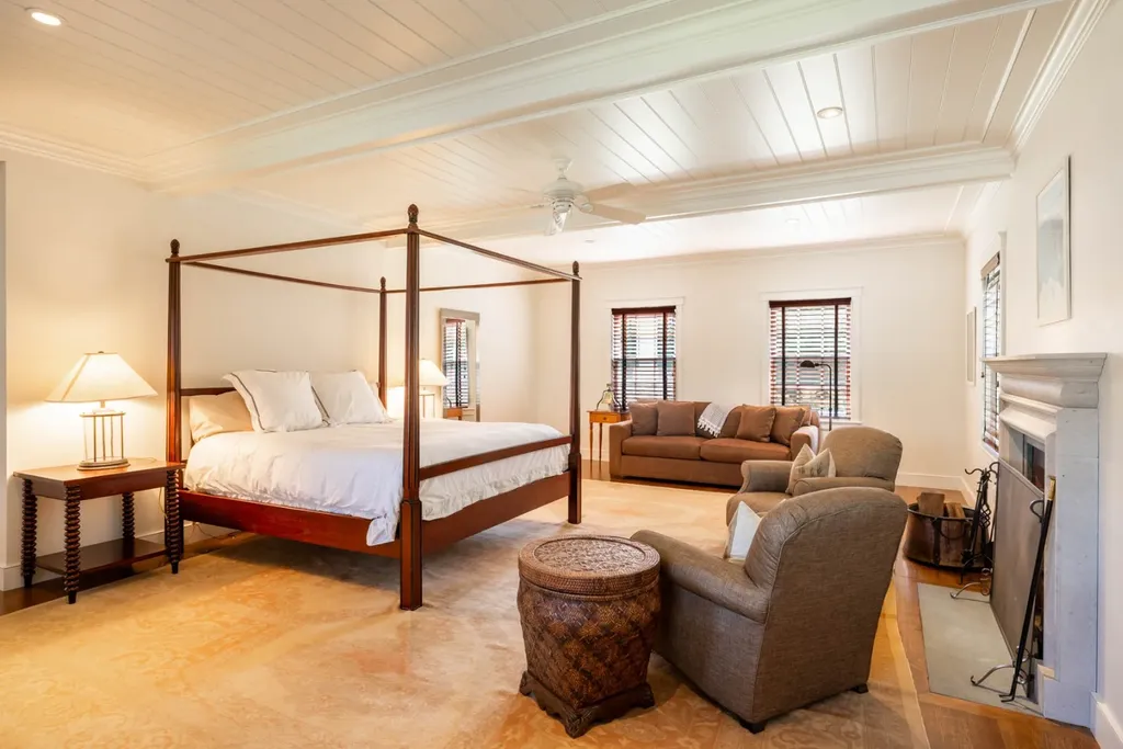 24 Katama Bay View Road Edgartown MA 02539