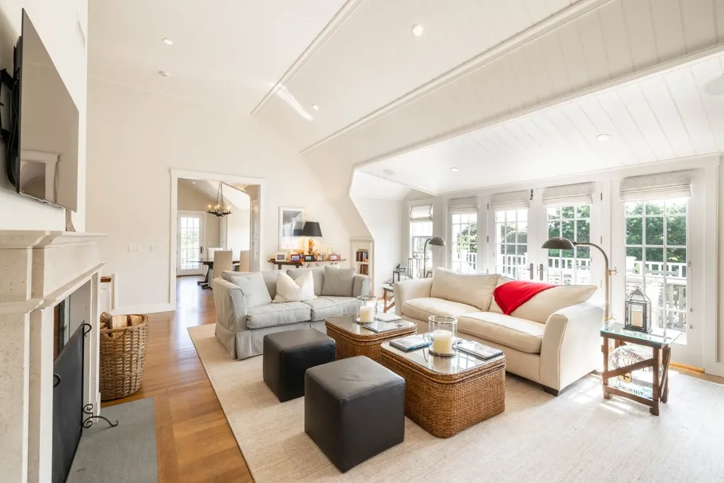 24 Katama Bay View Road Edgartown MA 02539