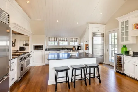 24 Katama Bay View Road Edgartown MA 02539