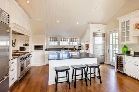 24 Katama Bay View Road Edgartown MA 02539