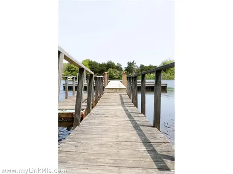 71 Runner Road West Tisbury MA 02575