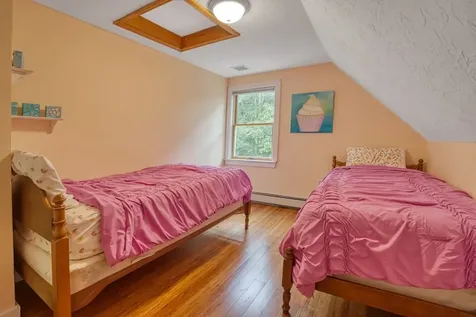 33 Menahan Street Oak Bluffs MA 02557