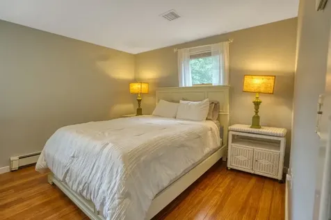 33 Menahan Street Oak Bluffs MA 02557