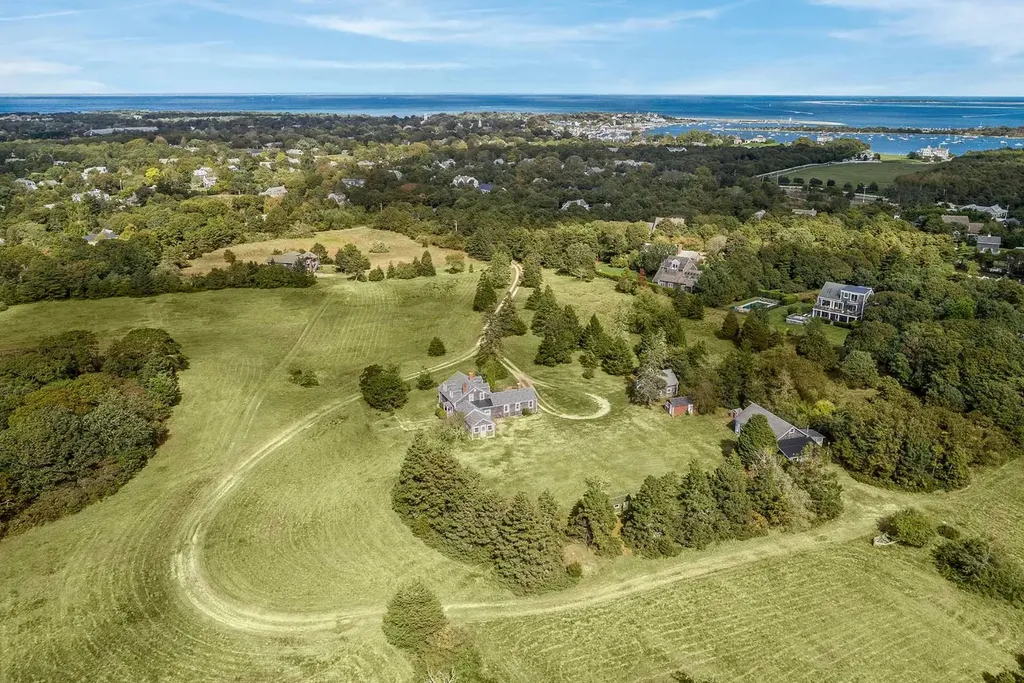 30 Mill Hill Road Edgartown MA 02539