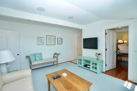 5 Armstrong Lane Edgartown MA 02539
