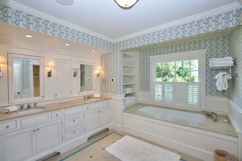 5 Armstrong Lane Edgartown MA 02539