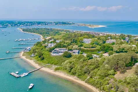 5 Armstrong Lane Edgartown MA 02539