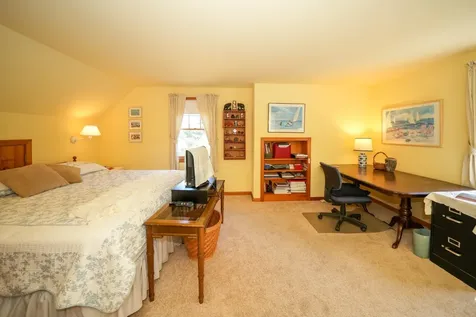 21 Brushy Lane Edgartown MA 02539