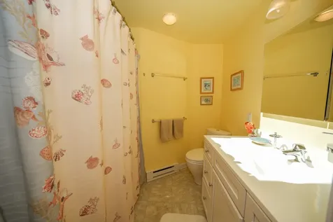 21 Brushy Lane Edgartown MA 02539