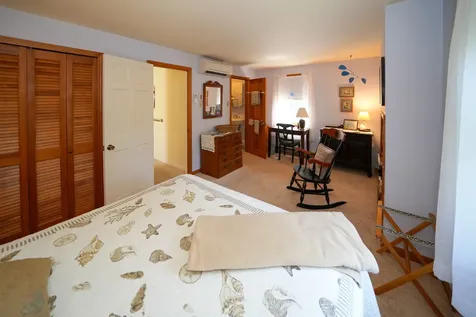 21 Brushy Lane Edgartown MA 02539